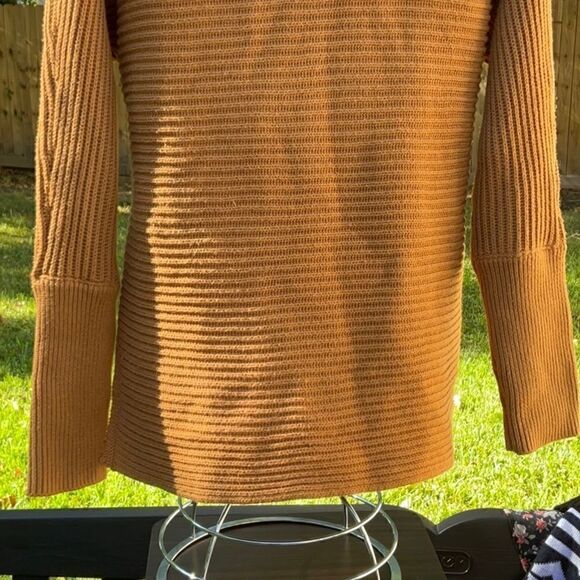 Take 50% OFF- Rachel Zoe Women’s Sweater, Size-S - Picture 7 of 8